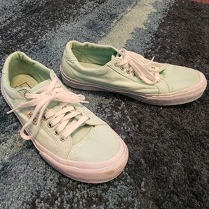 Vans mint green sneaker Men's 6.5 Women's 8
